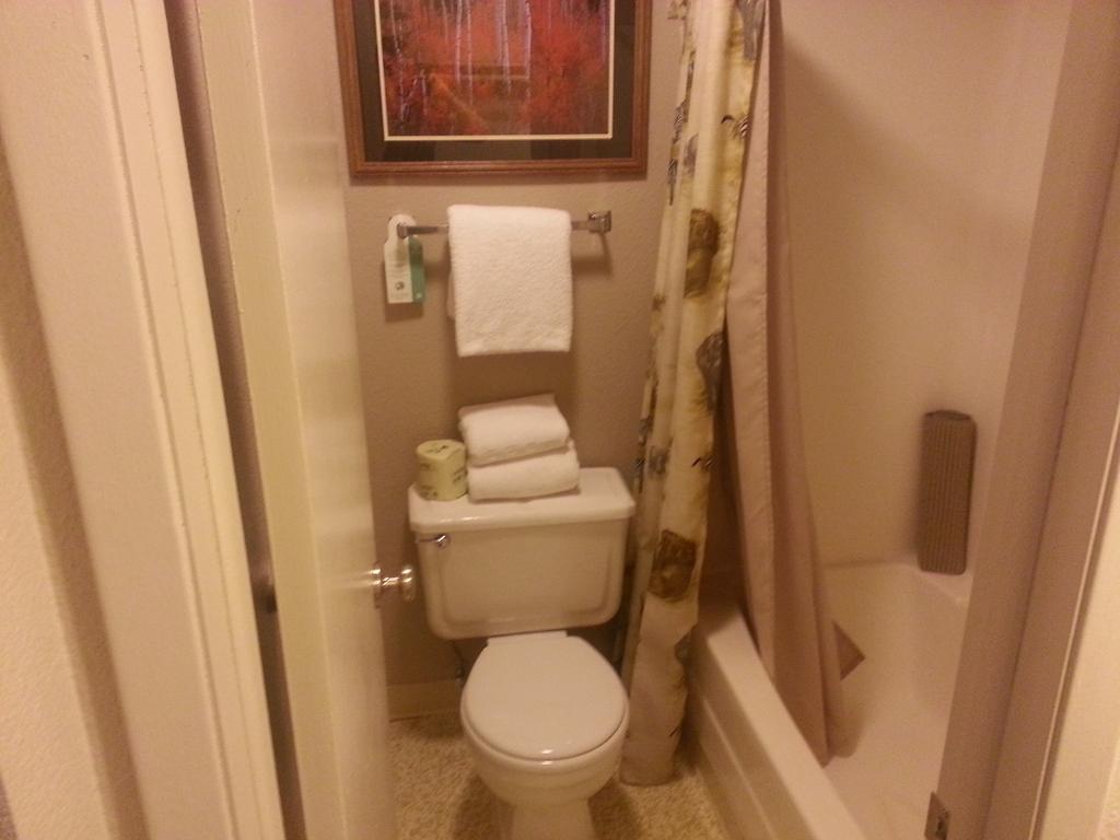 Mingo Motel Wallowa Room photo