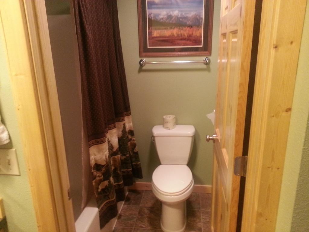 Mingo Motel Wallowa Room photo